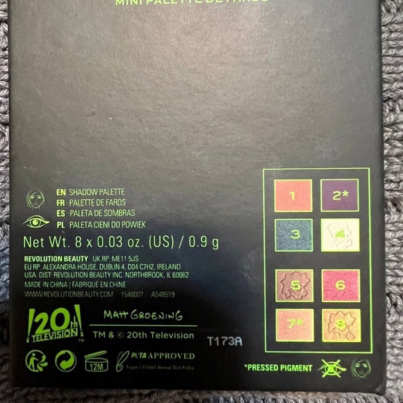 Revolution The Simpsons Treehouse of Terror "Alien Maggie" Eyeshadow Palette - Picture 3 of 3